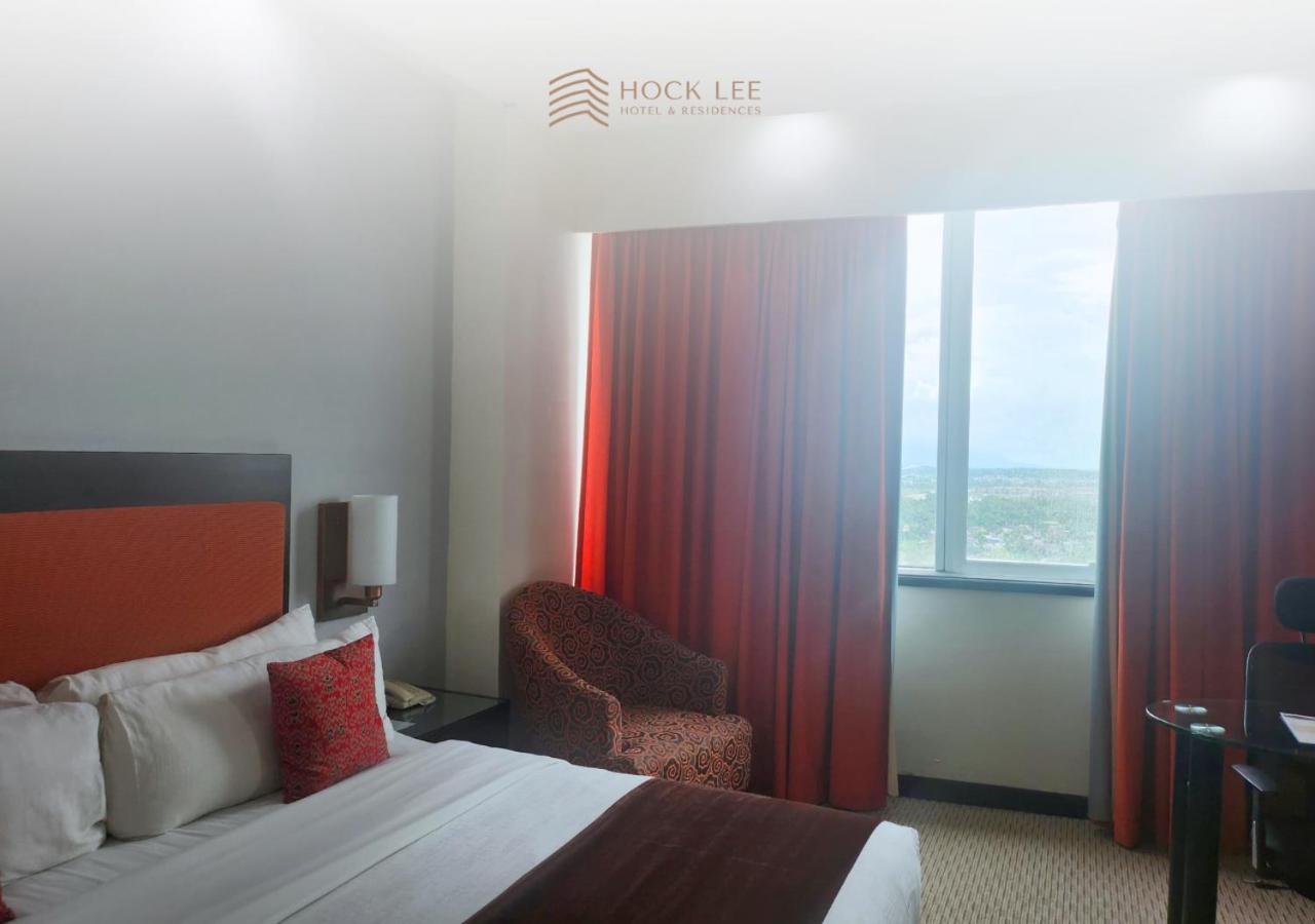 Hock Lee Hotel & Residences Kuching Exterior photo