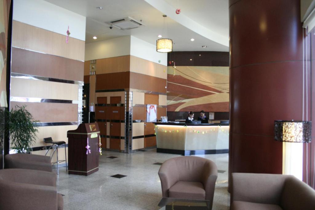 Hock Lee Hotel & Residences Kuching Exterior photo
